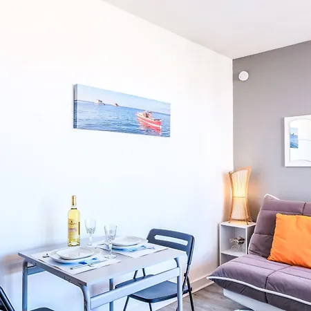 Apartment Studio Port Arcachon-10 By Interhome *